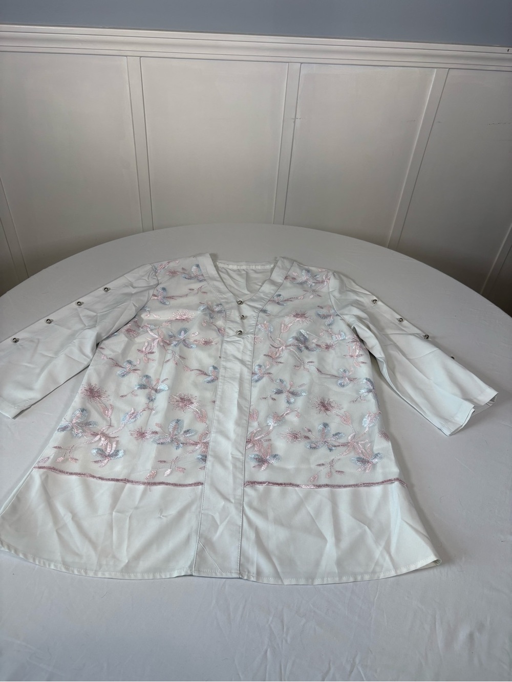 Embroidered White Floral Button-Front Women's Jacket